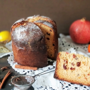 Blagdanski panettone