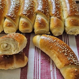 KIFLE S PIRE KRUMPIROM