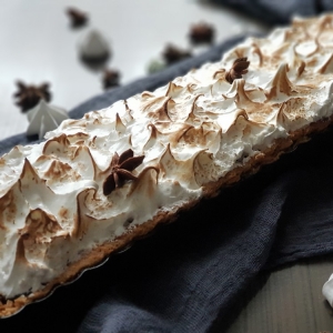 Čokoladni tart s meringom