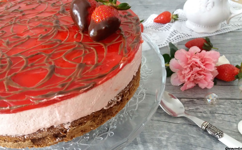 Parfe torta od jagoda