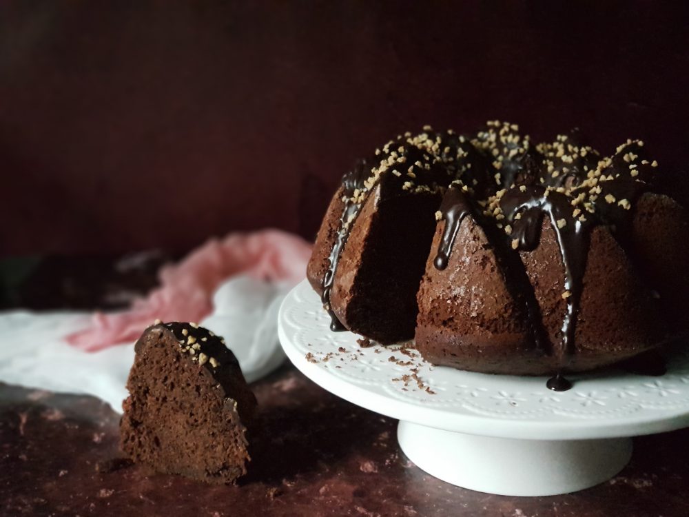 ČOKOLADNI KOLAČ